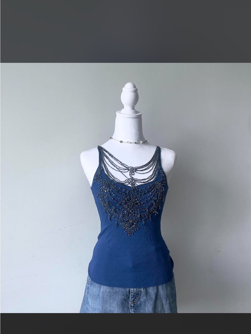 ISO le chateau Beaded Chain-Embellished Camisole